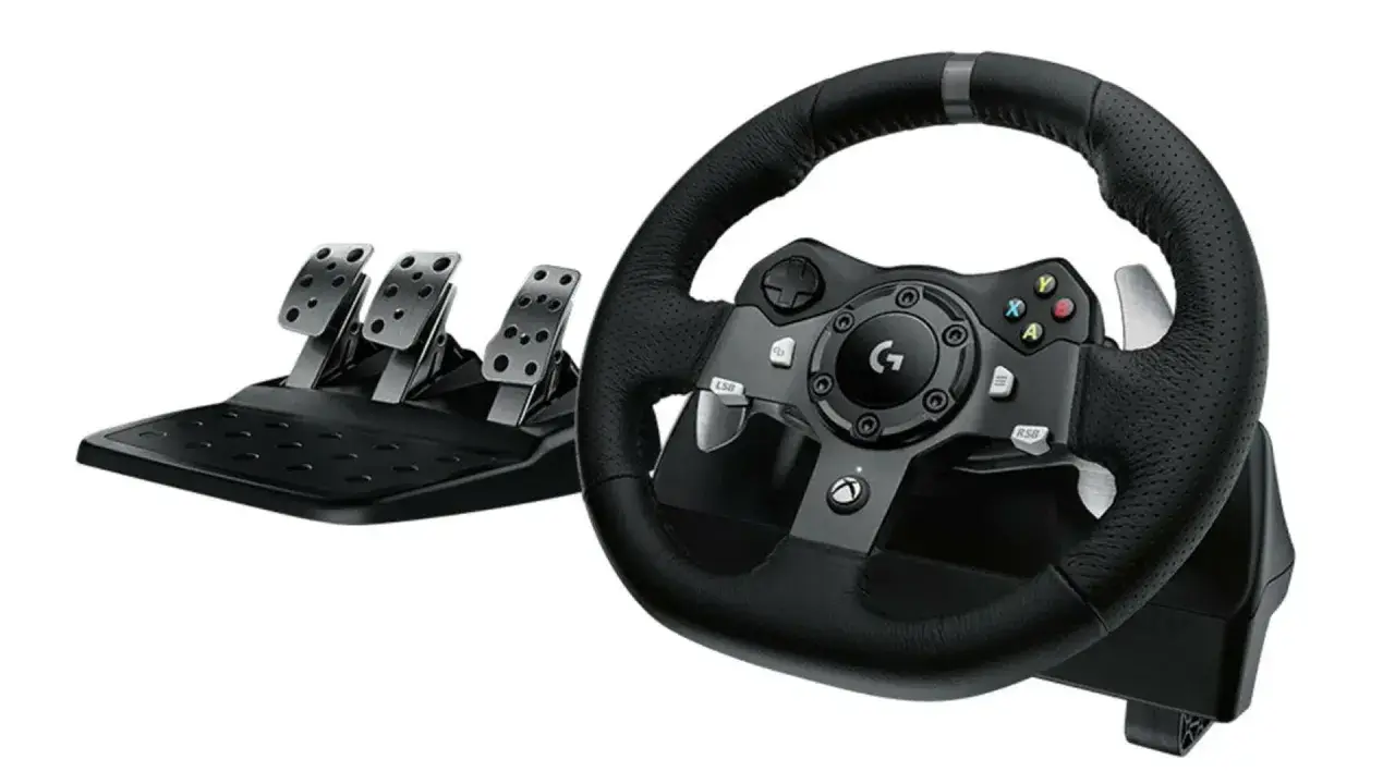 Kierownica do Xbox Series X z pedałami, gotowa na wyścigi.